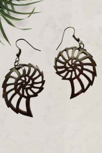 Coconut Shell Earrings  – Walampuriya